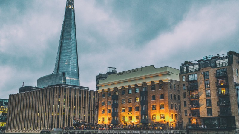 Thames, London, Pickfords Wharf, The Shard skyscraper, sky