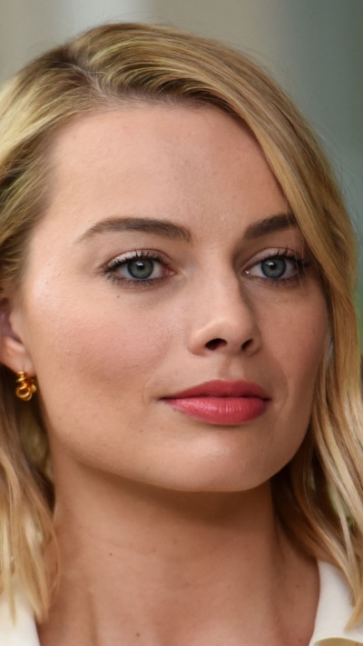Celebrity Margot Robbie, Australian, Blonde, Blue Eyes, Actress, Face, 1080x1920