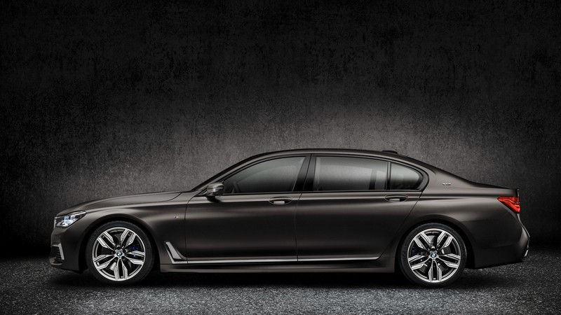 BMW M760Li xDrive, Geneva Motor Show 2016, hybrid, black