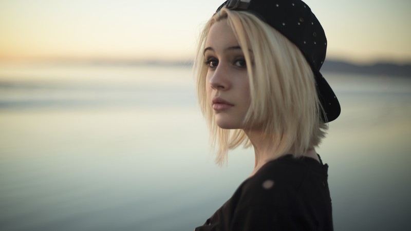 Bea Miller, Top music artist and bands, singer, blonde