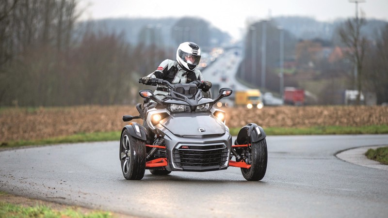 CAN-AM SPYDER F3-T, tricycle, test