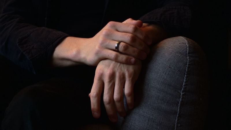 man, hands, ring, dark, 4k