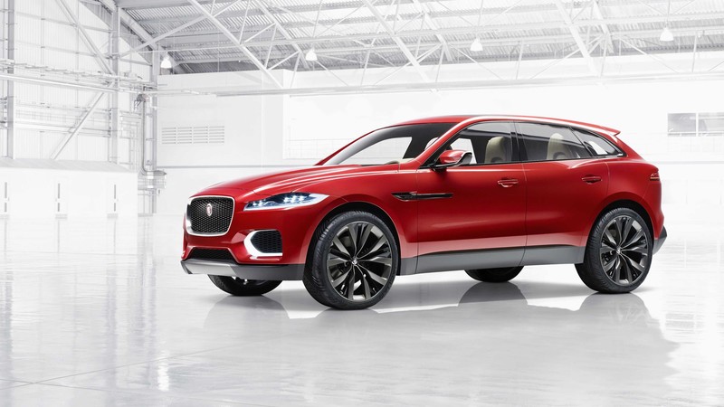 Jaguar F-Pace, red