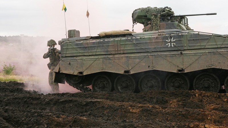 Marder, IFV, soldier, infantry fighting vehicle, Bundeswehr, dirt