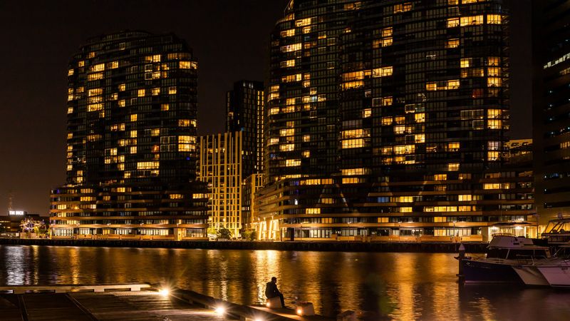 lonely, loneliness, night city, lights, 4k