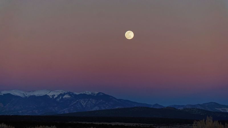 moon, mountains, snowy, field, evening, 4k