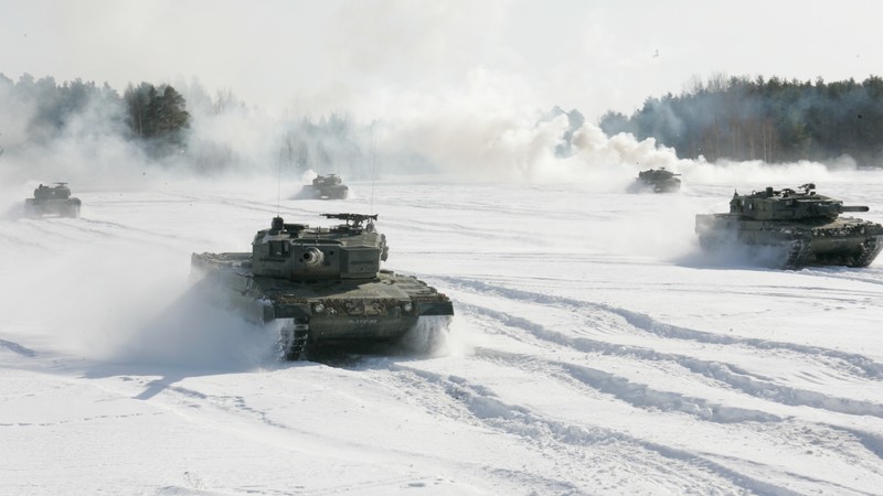 Leopard 2A4, German Army, tank, snow