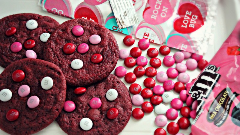 Cookies, pink, M&Ms