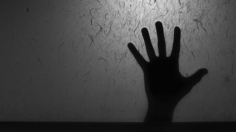 bw, hand, glass, patterns, 4k