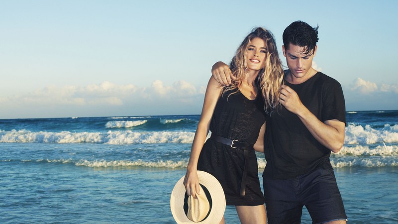 Doutzen Kroes, Tyson Ballou, Top Fashion Models, model, actor, beach