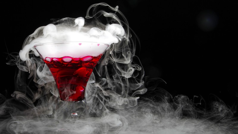 Cocktail, dry ice