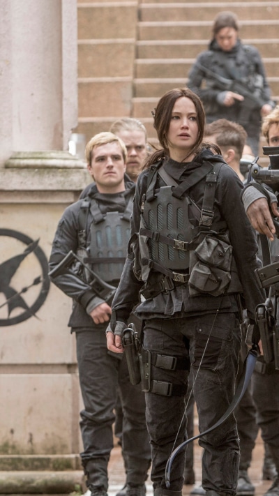 Movie The Hunger Games: Mockingjay - Part 2, Liam Hemsworth, Jennifer Lawrence, 1080x1920