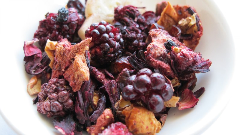 Dried fruits, blackberry, apple, banana