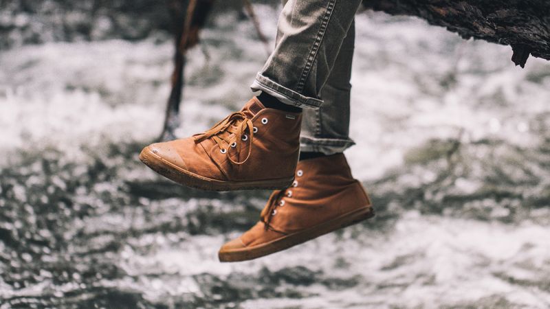 sneakers, shoes, legs, loneliness, 4k