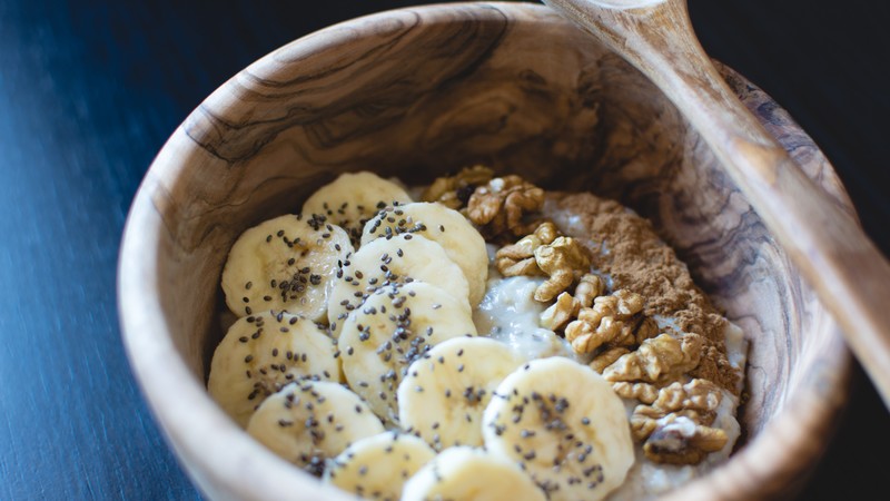 Bananas, nuts, porridge, breakfast