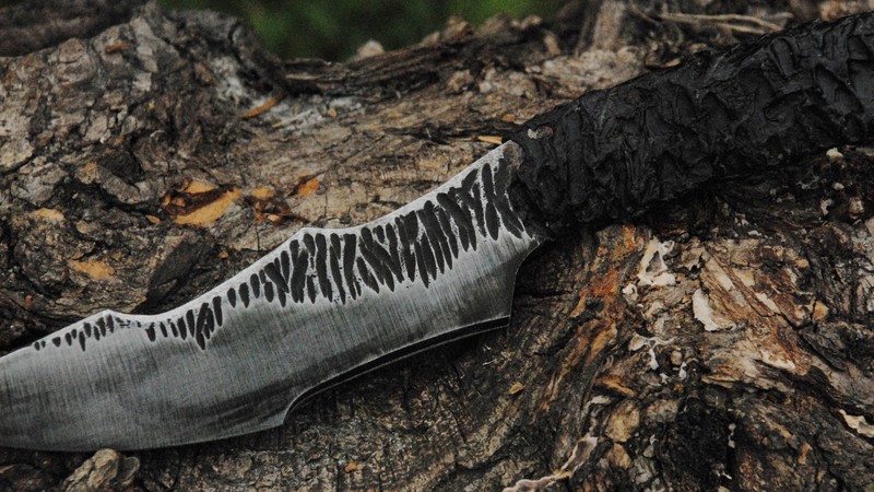 Lotar, Knive