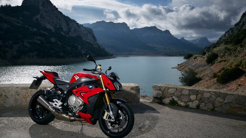 BMW S1000R, motorcycle, racing, sport, bike, sport bike, review, test drive, buy, rent