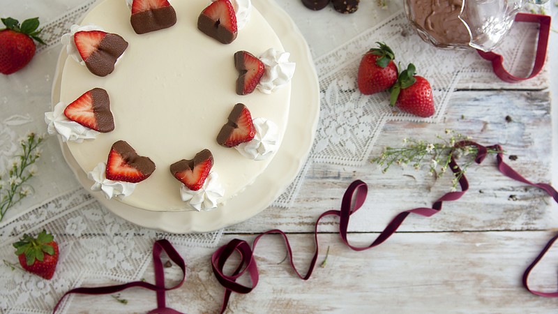cake, love, cream, chocolate, strawberry,