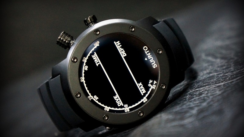 Suunto Elementum, watches, review, Terra, unboxing, display, interface, front, side