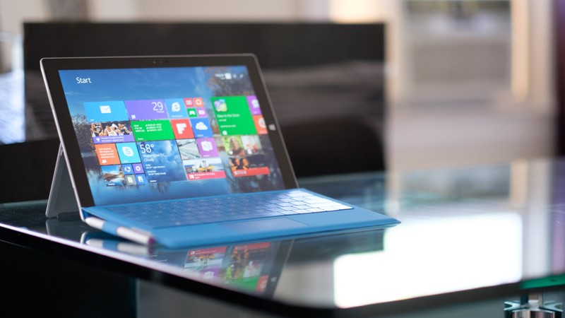 Microsoft Surface Pro 3, tablet, Gen 3, laplet, Intel, table, blue, interface, review