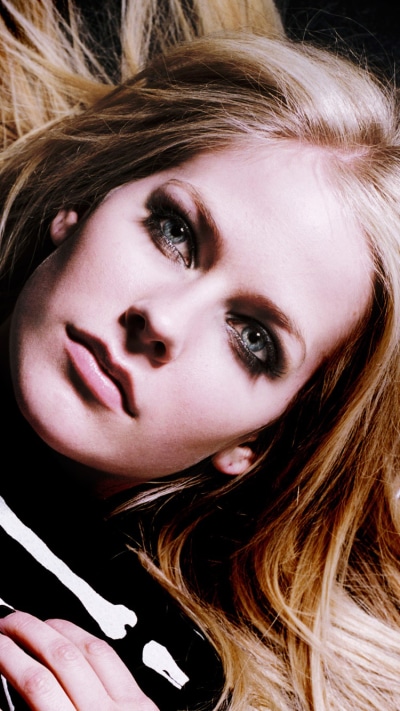 Music Avril Lavigne, Singer, Canadian, Blue Eyes, Blonde, Face, 750x1334
