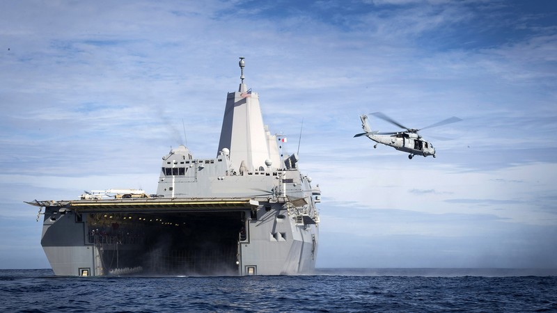 USS Anchorage, transport dock, amphibious, LPD-23, San Antonio-class, helicopter, U.S. Navy