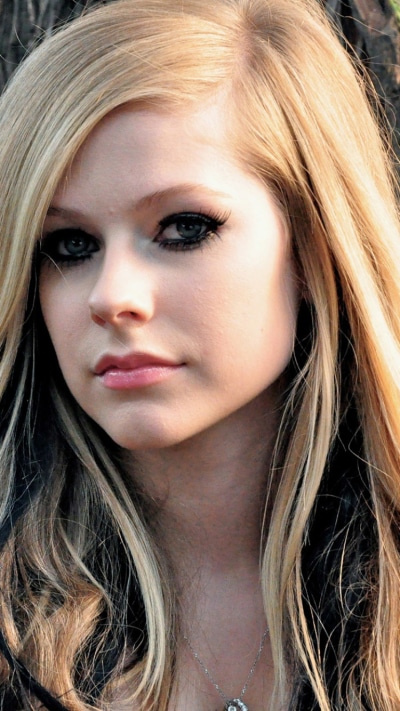 Music Avril Lavigne, 750x1334