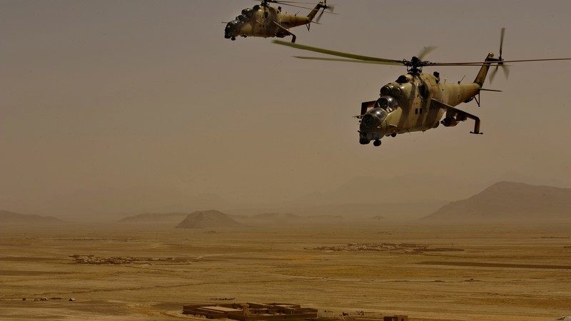 Mi-35, Mil, attack helicopter, Russian Army, Afganistan, desert, flight
