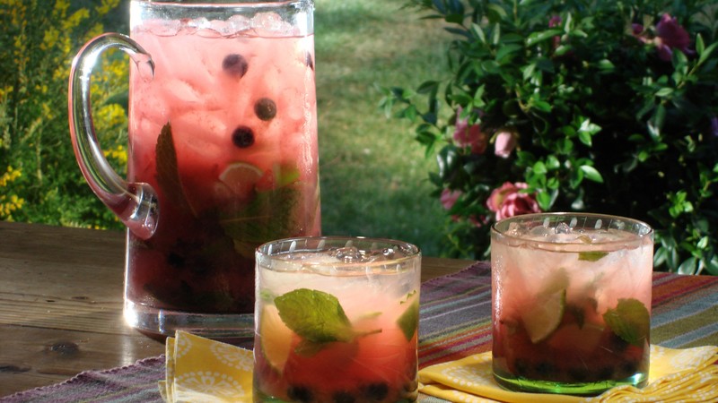 cocktails, mahito, klubunika, blueberries, ice, lime, fresh
