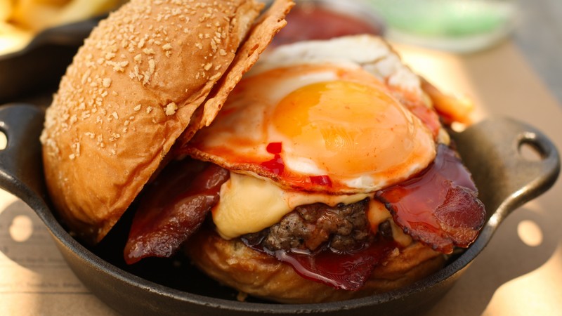 burger, steak, potatoes, eggs, pan,