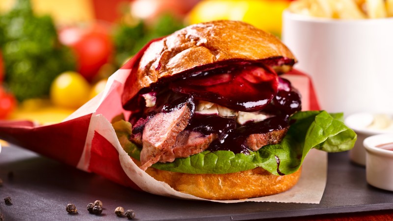 burger, fast food, bun, onion, sesame, saous, ketchup, tomatoes, steak, Salado