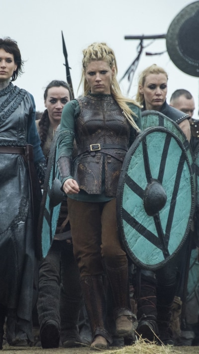 TV Show Vikings, Katheryn Winnick, Lagertha (Vikings), Shield, Vikings (TV Show), 750x1334