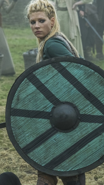 TV Show Vikings, Lagertha (Vikings), Katheryn Winnick, Shield, Vikings (TV Show), 750x1334