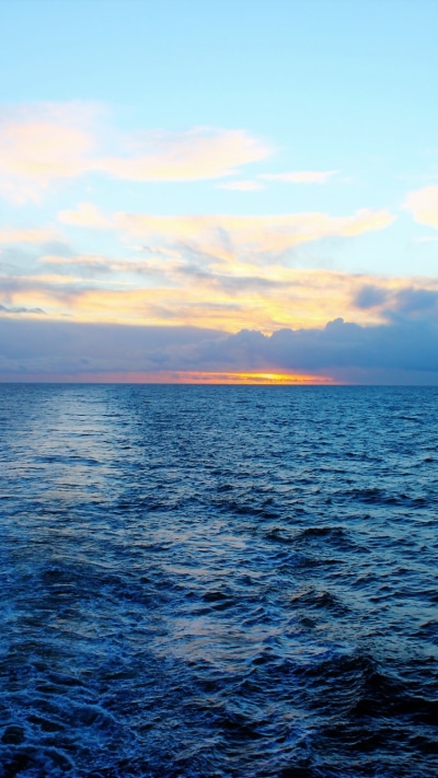 Earth Ocean, Earth, Horizon, Sea, Sky, Blue, 750x1334
