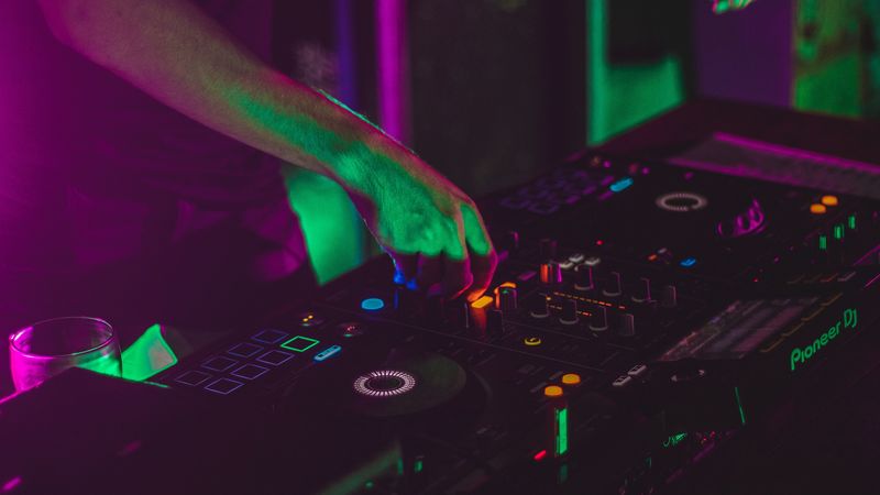 dj, equipment, neon, 4k