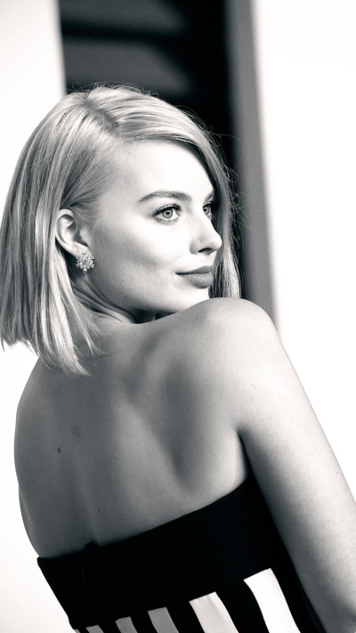 Celebrity Margot Robbie, Rear, Black and White, Actress, Australian, 750x1334