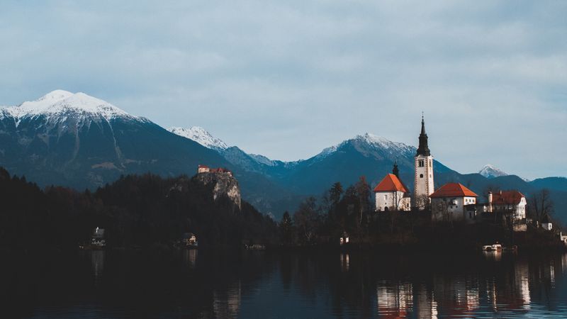 castle, tower, lake, reflection, 4k