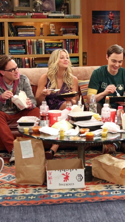 TV Show The Big Bang Theory, Jim Parsons, Leonard Hofstadter, Penny (The Big Bang Theory), Johnny Galecki, Kaley Cuoco, 750x1334