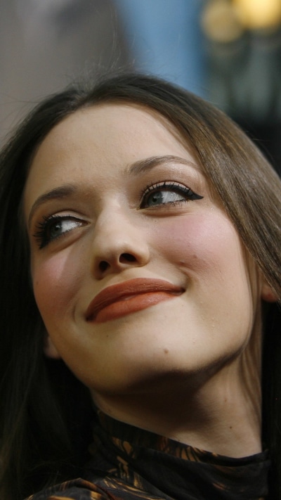 Celebrity Kat Dennings, 750x1334