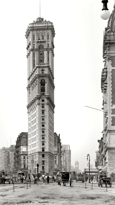 Man Made Manhattan, 750x1334