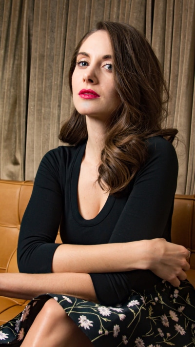 Celebrity Alison Brie, Blue Eyes, Brunette, Actress, Lipstick, 720x1280