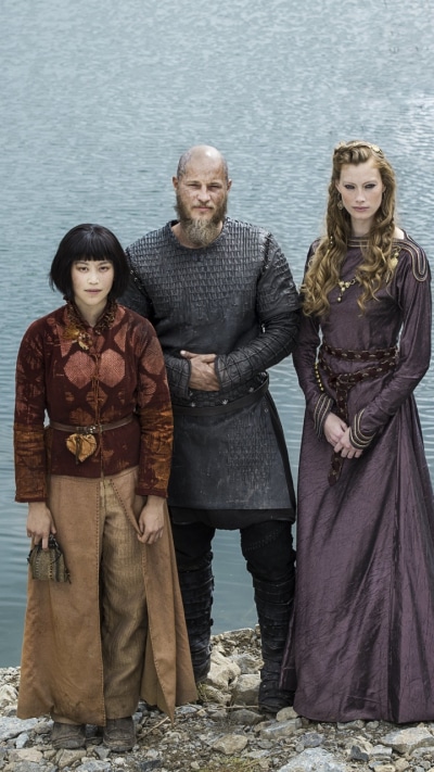 TV Show Vikings, Alyssa Sutherland, Aslaug (Vikings), Travis Fimmel, Dianne Doan, Ragnar Lothbrok, 720x1280