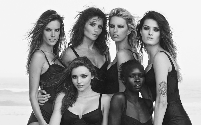 miranda kerr, alessandra ambrosio, alek wek, isabella fontana, helena christensen, carolina kurkova, hd, 4k, 5k, celebrities, girls, model, monochrome, black and white