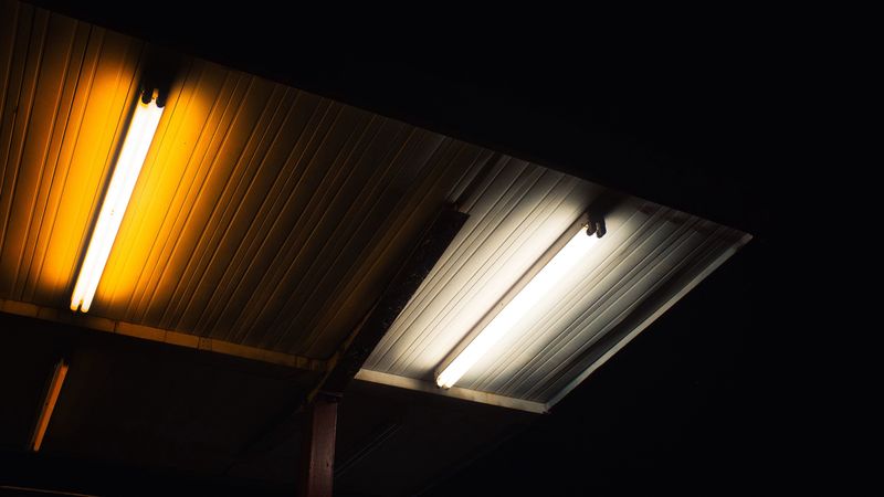 lamp, light, lighting, electricity, darkness, 4k