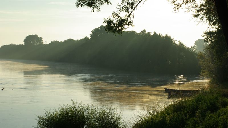 lake, shore, boats, fog, nature, 4k