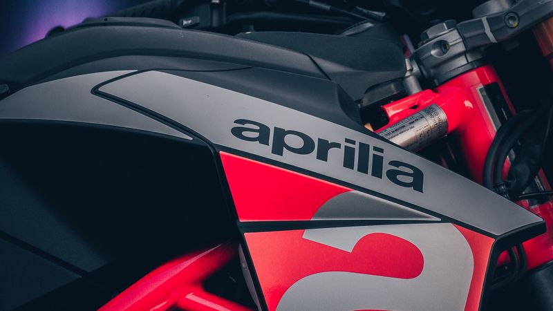 aprilia, motorcycle, bike, sport, side view, 4k