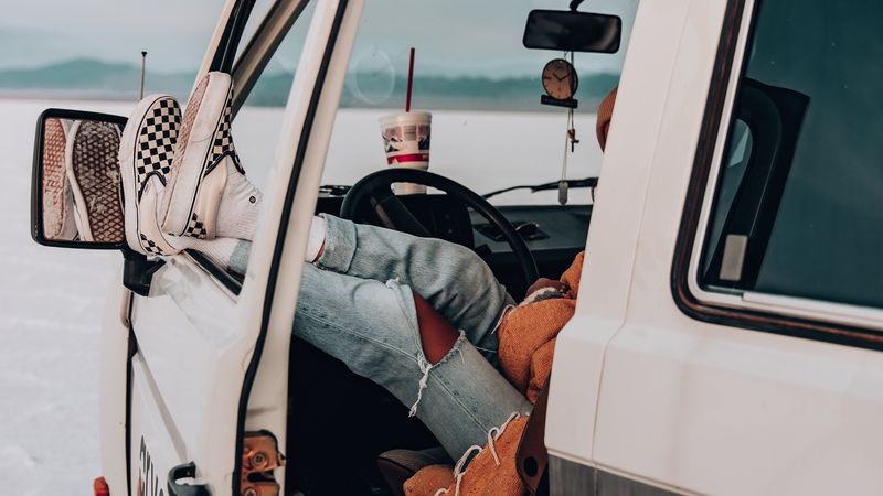 van, legs, man, travel, rest, 4k
