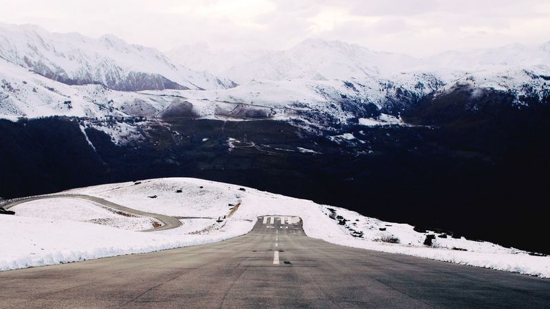 road, asphalt, snow, mountains, landscape, 4k