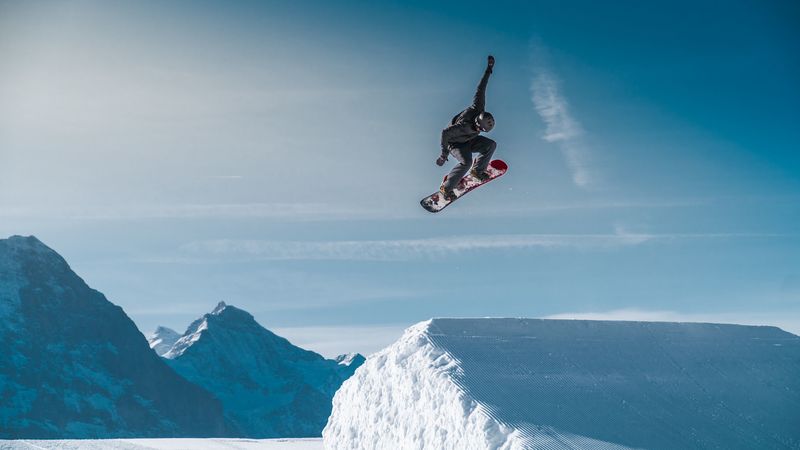 snowboarder, snowboard, stunt, jump, extreme, 4k