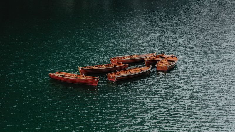 boats, water, wavy, ripples, 4k